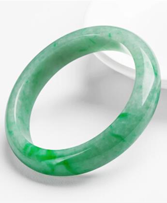 碧玉尊天然冰糯种翡翠手镯