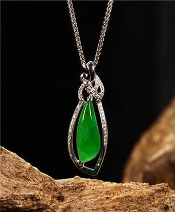 翡翠吊坠